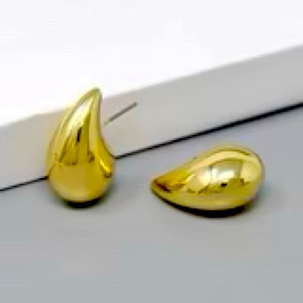 Teardrop Stud Earrings- Gold